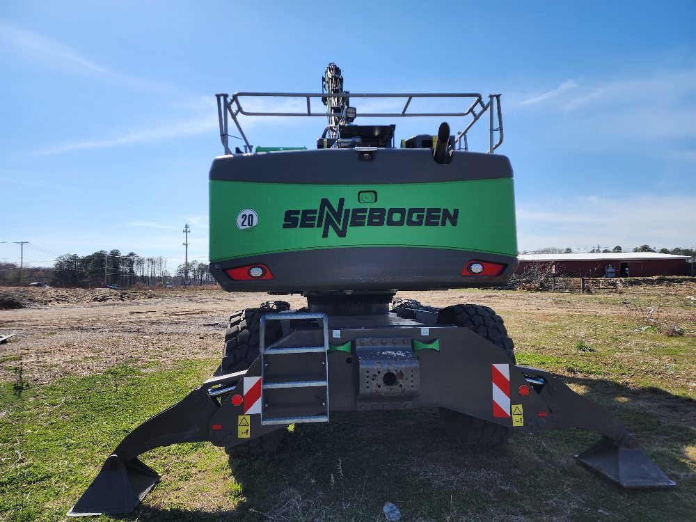 Sennebogen 728M Tree Care Handler Sennebogen 728M Tree Care Handler